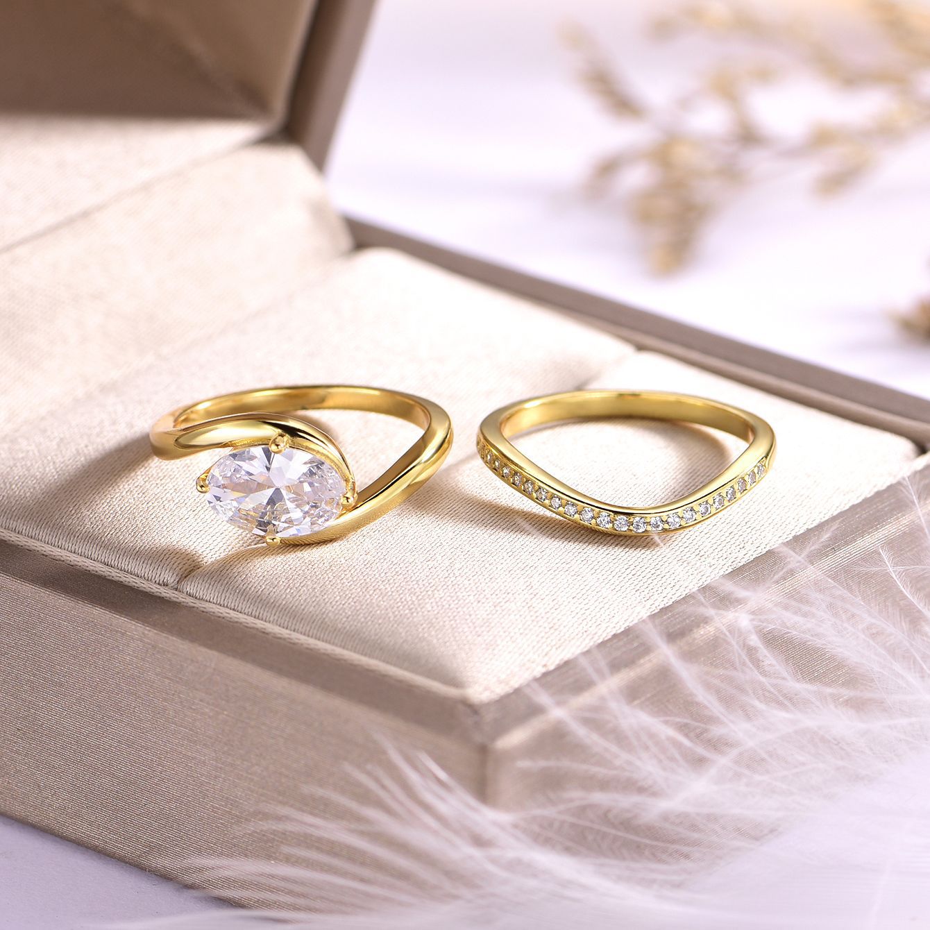 Moissanite Oval Ring Set
