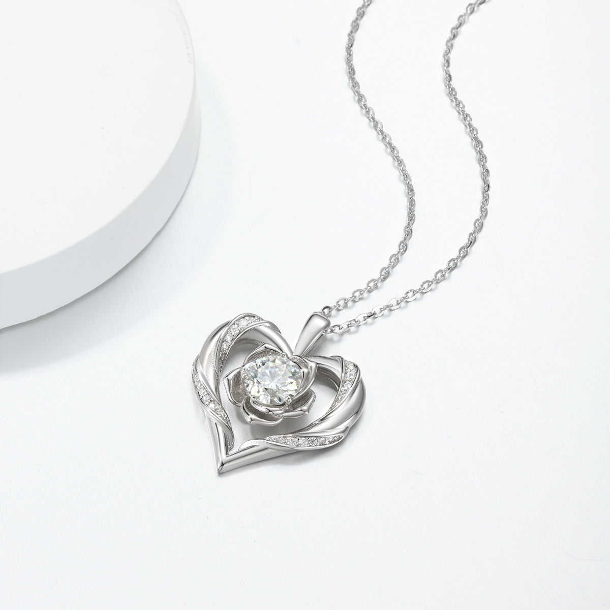 Moissanite Heart Rose Necklace
