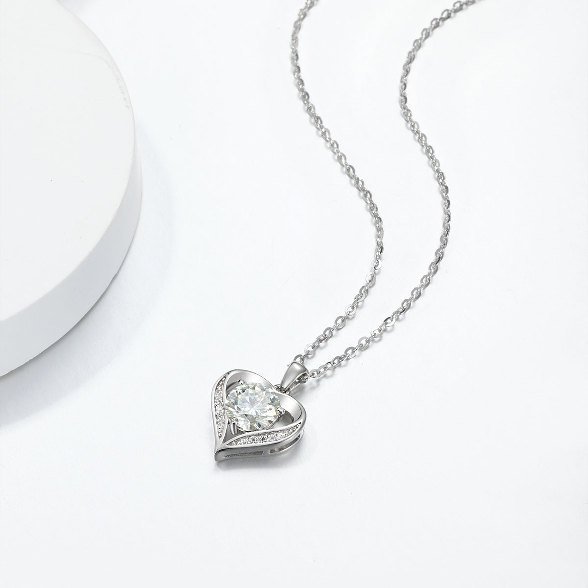 Moissanite Heart Openwork Necklace